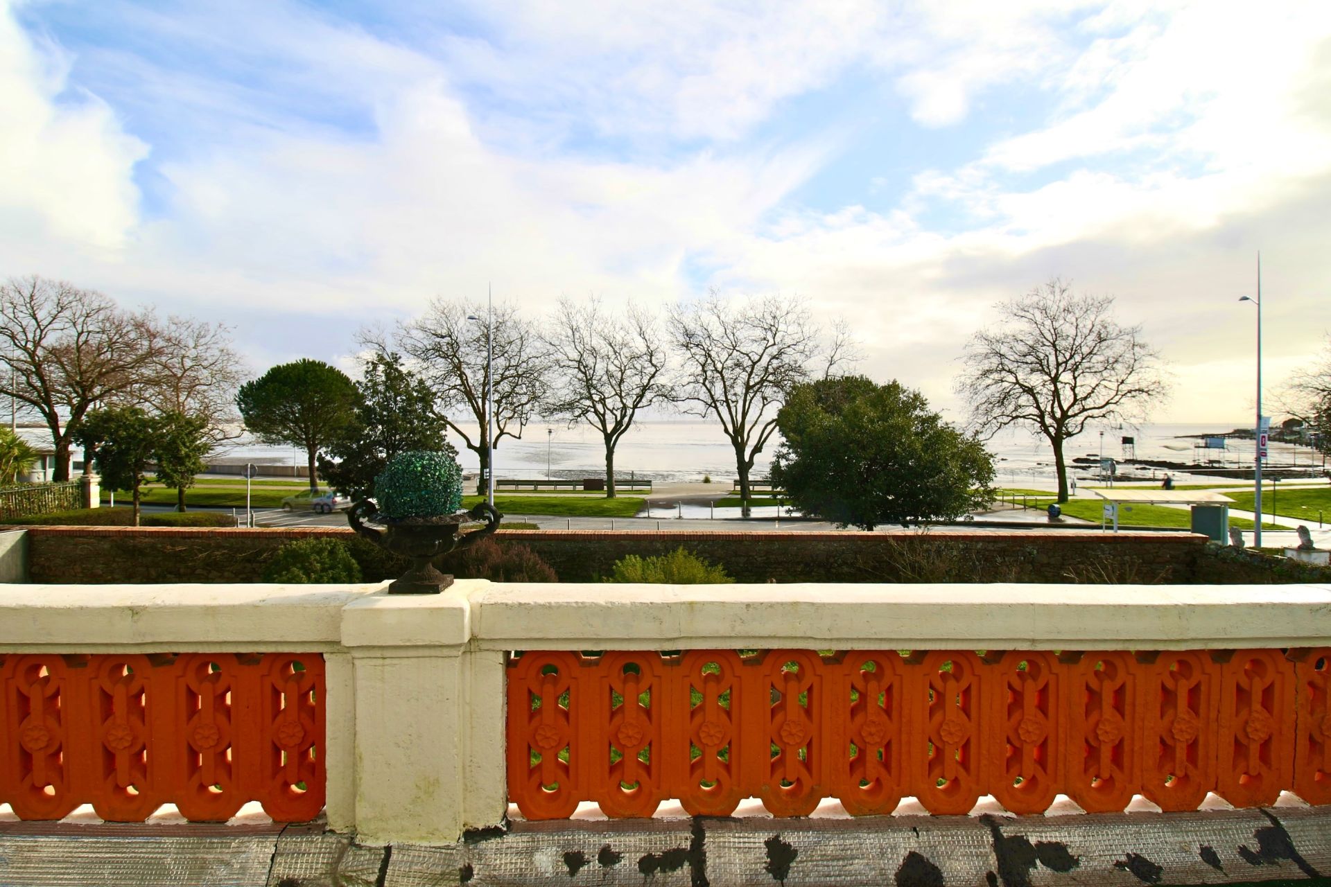 house 9 Rooms for sale on ST NAZAIRE (44600)