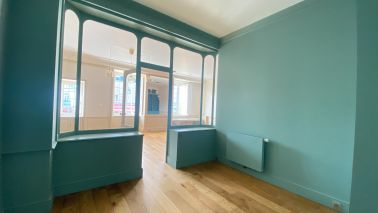 apartment 3 Rooms for sale on VANNES (56000)