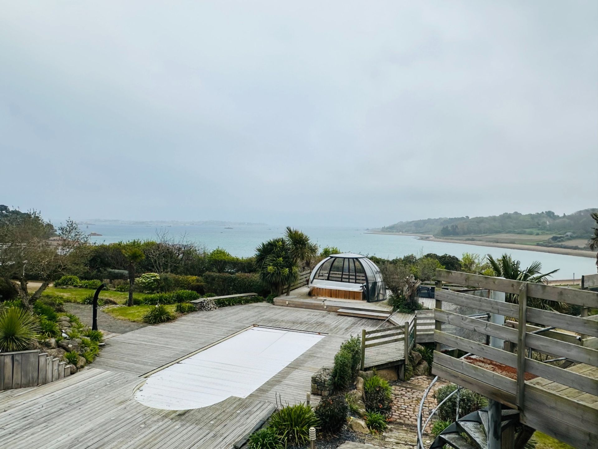 villa 10 Pièces en vente sur LOGUIVY DE LA MER (22620)