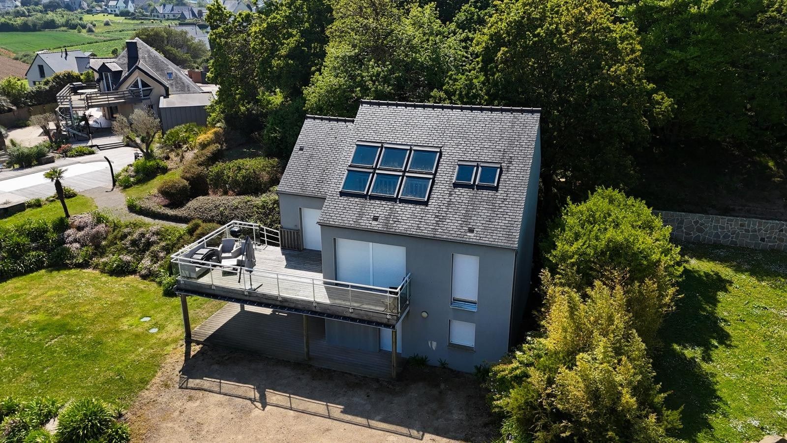 villa 10 Pièces en vente sur LOGUIVY DE LA MER (22620)