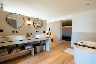 villa 11 Rooms for seasonal rent on GUIDEL (56520)