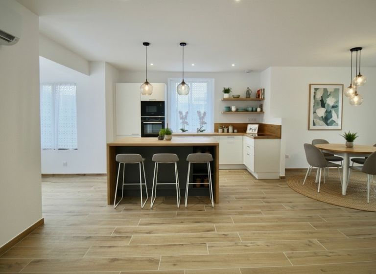 house 4 Rooms for sale on LA BAULE (44500)