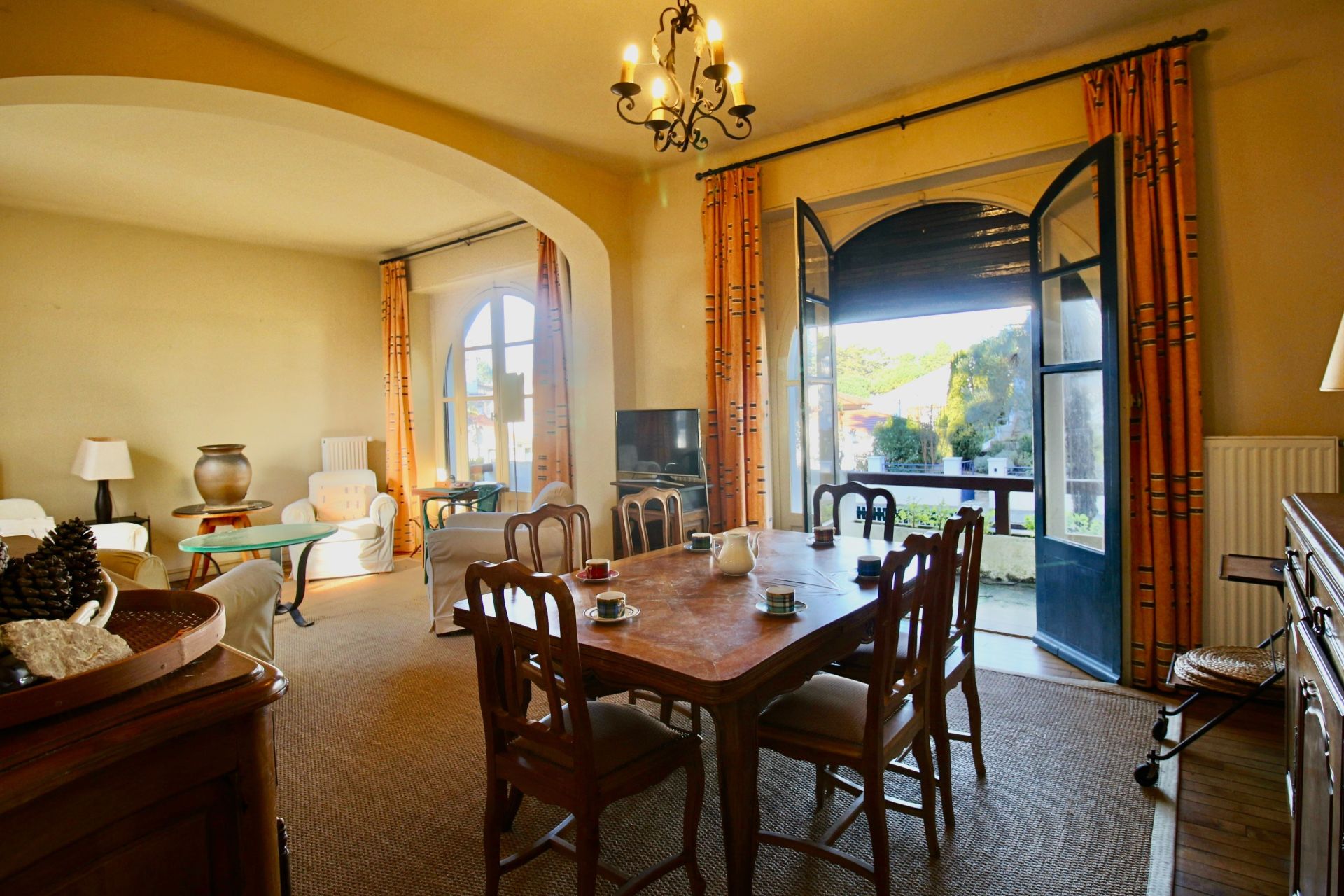 house 6 Rooms for sale on LA BAULE (44500)