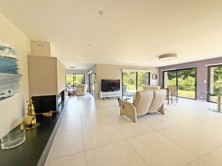 house 7 Rooms for sale on NEVEZ (29920)