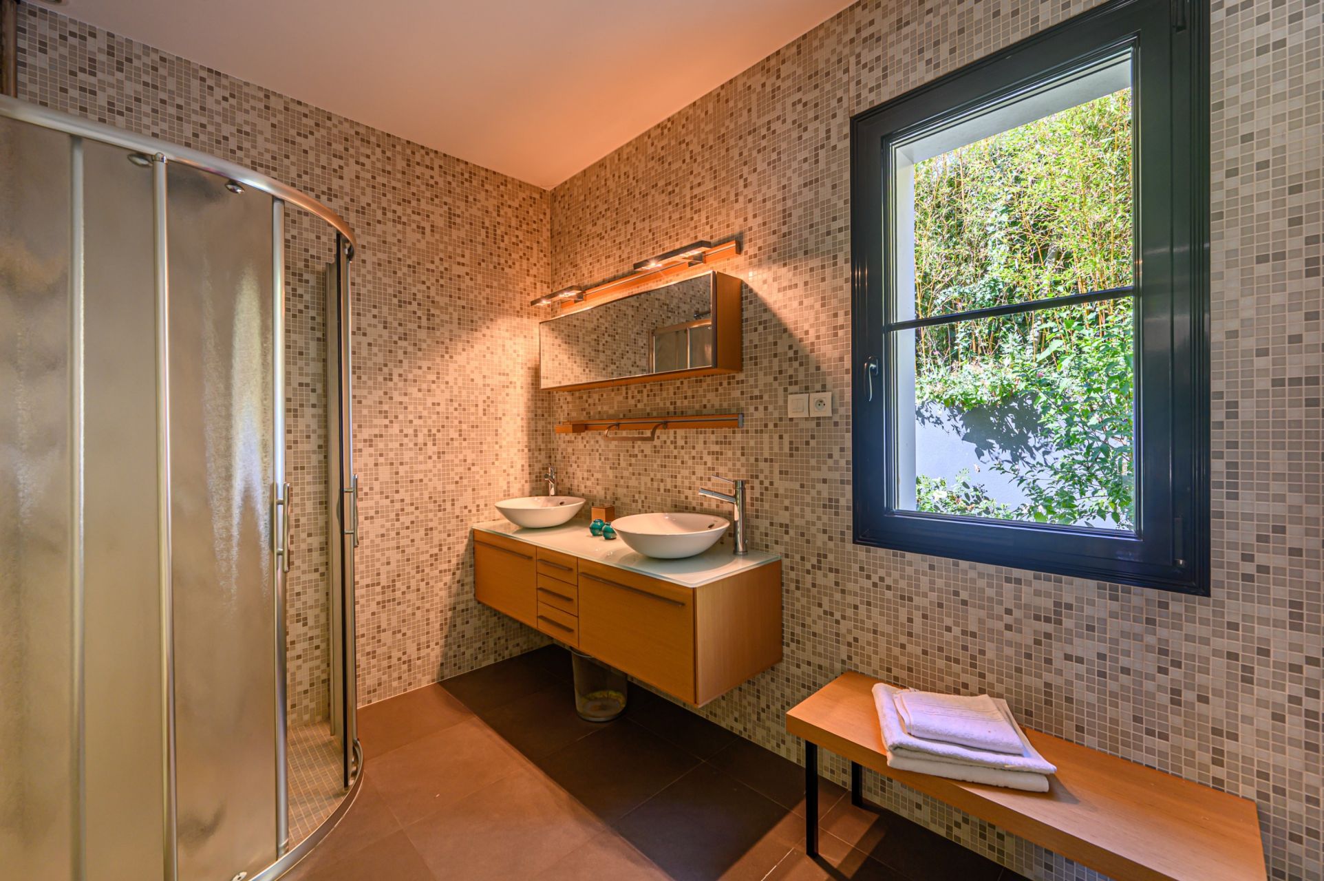 house 6 Rooms for sale on ARZON (56640)