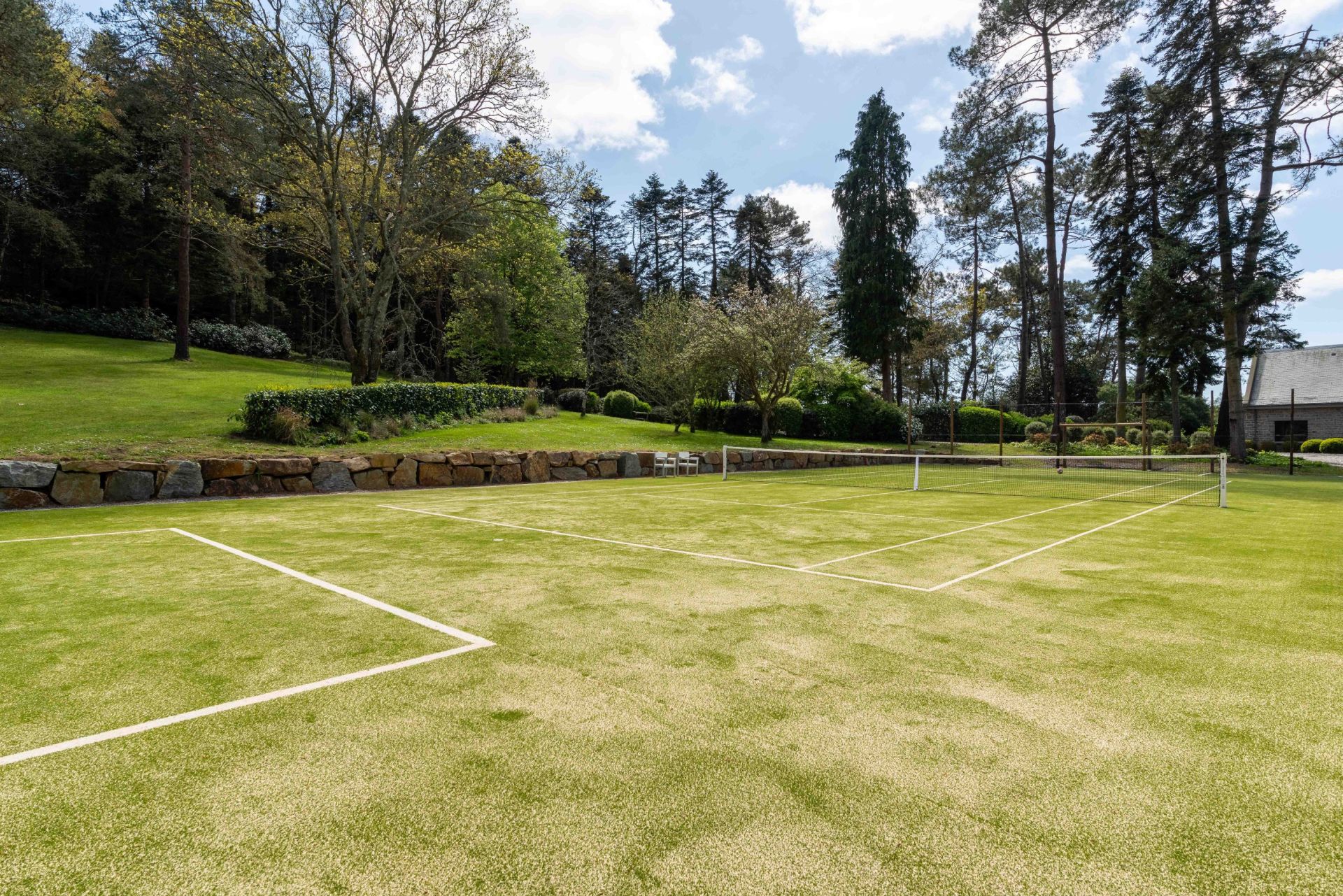 villa 9 Rooms for seasonal rent on RIEC SUR BELON (29340)