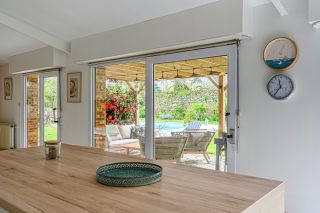 house 8 Rooms for sale on MISSILLAC (44780)