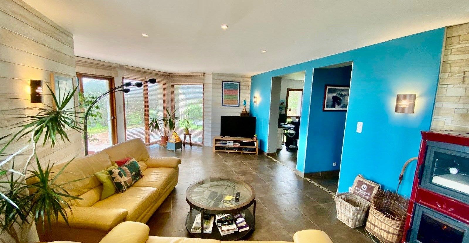 house 7 Rooms for sale on PLOUHINEC (29780)