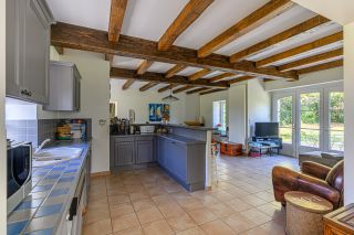 house 9 Rooms for sale on SARZEAU (56370)