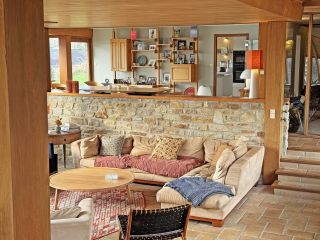 house 10 Rooms for sale on LANNILIS (29870)