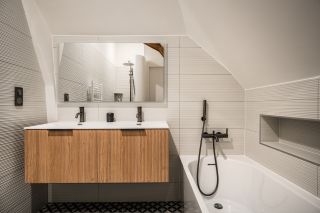 house 5 Rooms for sale on AURAY (56400)