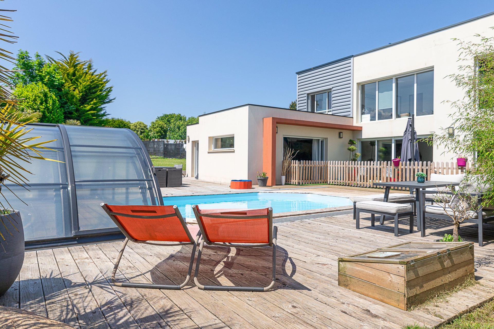 house 9 Rooms for sale on PLOURHAN (22410)