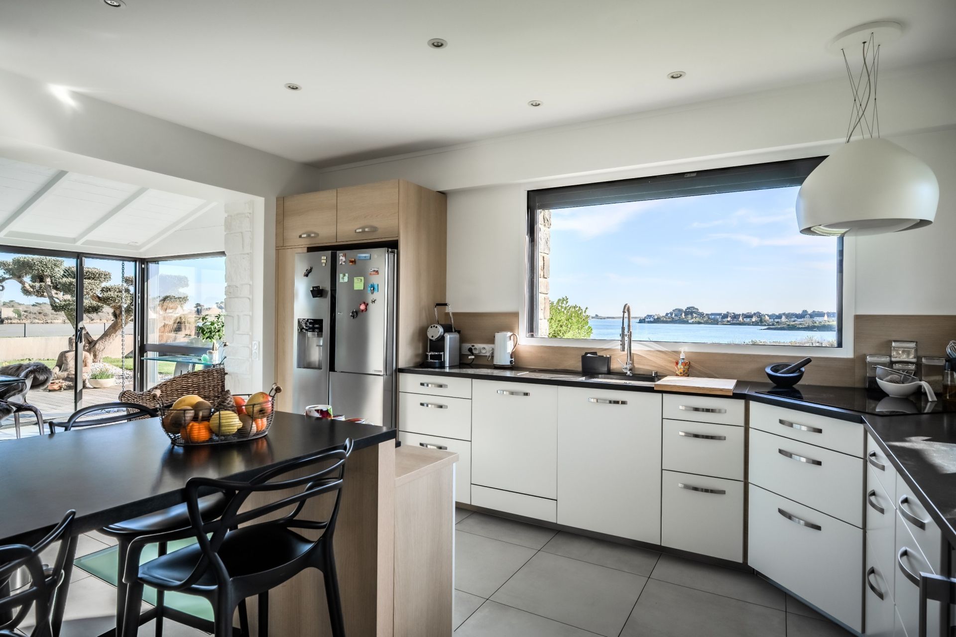 house 7 Rooms for sale on PLOUHINEC (56680)