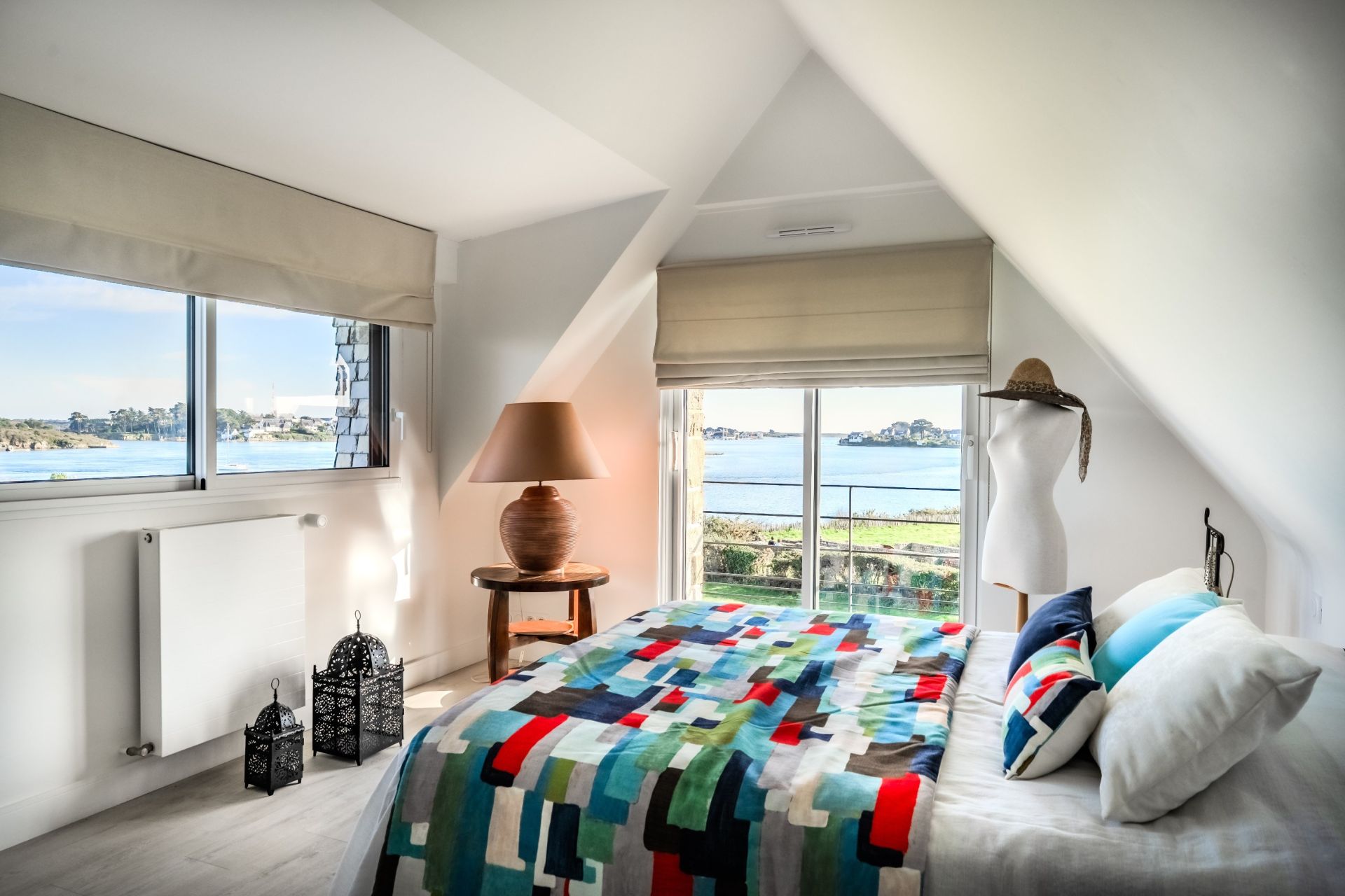 house 7 Rooms for sale on PLOUHINEC (56680)