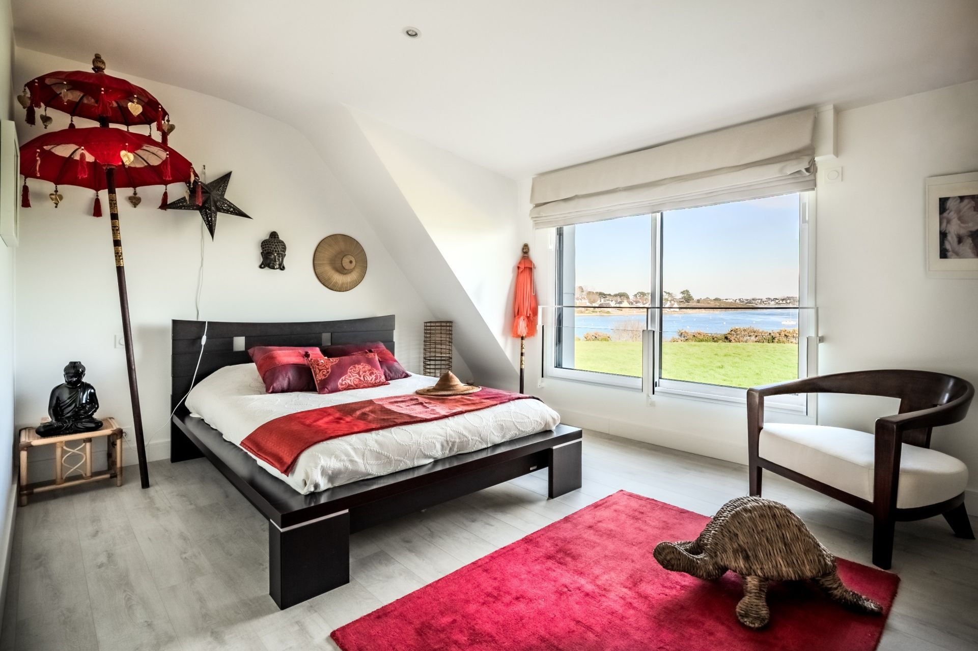 house 7 Rooms for sale on PLOUHINEC (56680)