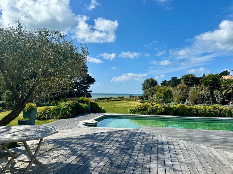 villa 10 Pièces en vente sur PREFAILLES (44770)