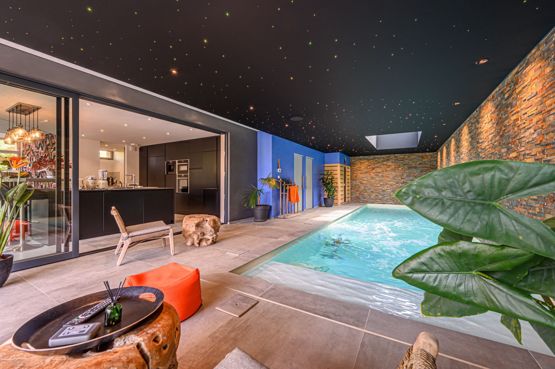 villa 8 Rooms for seasonal rent on ST MARC SUR MER (44600)