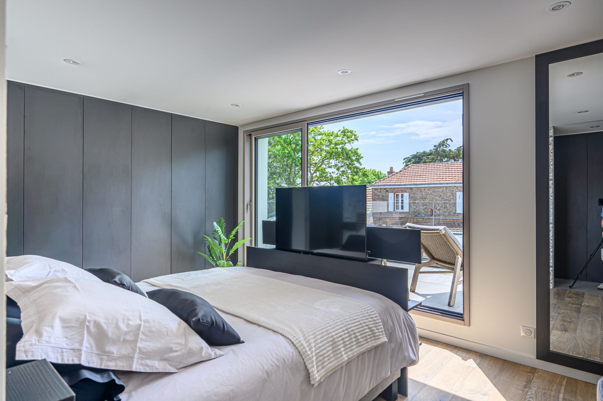 villa 8 Rooms for seasonal rent on ST MARC SUR MER (44600)