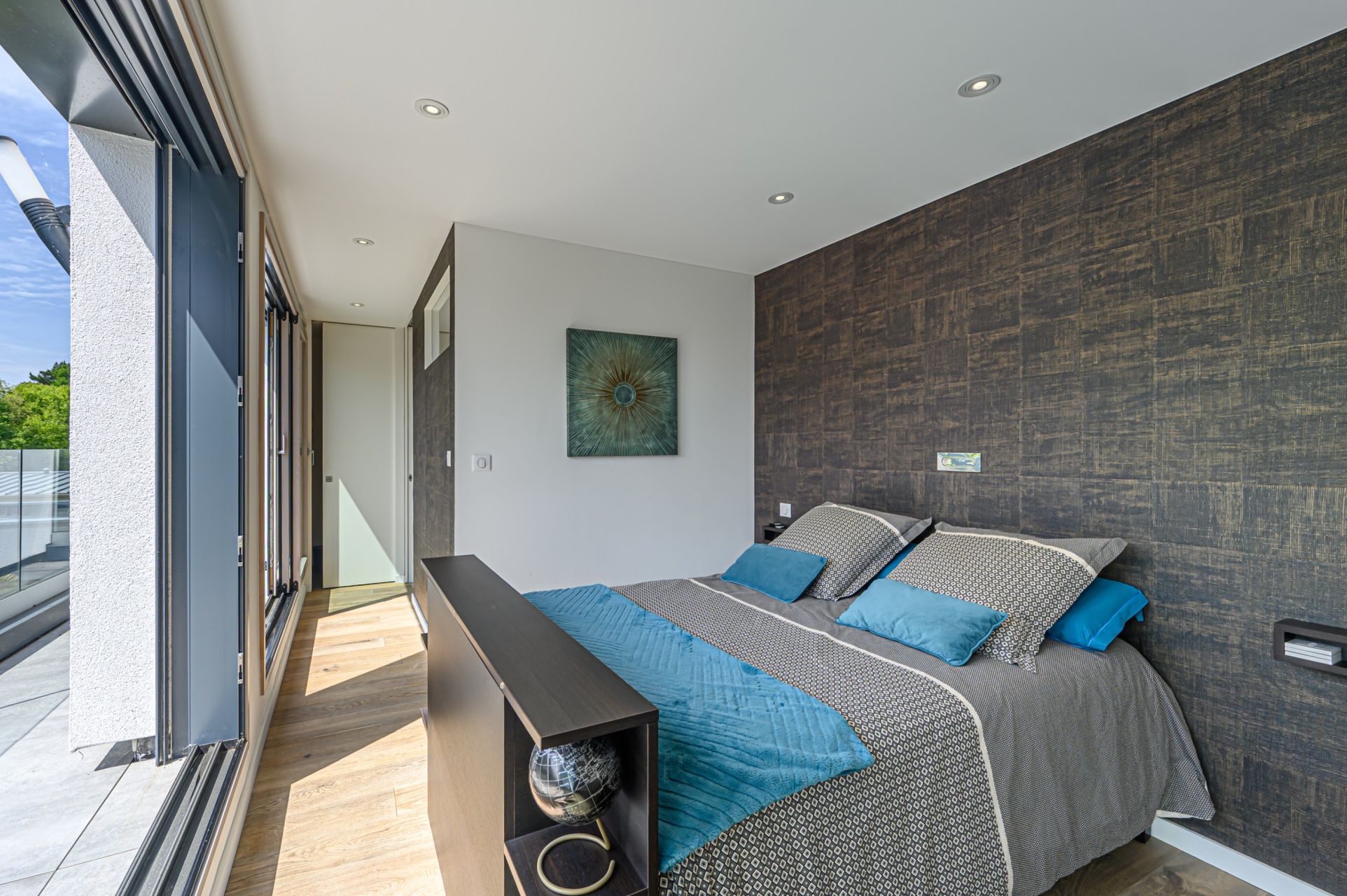 villa 8 Rooms for seasonal rent on ST MARC SUR MER (44600)