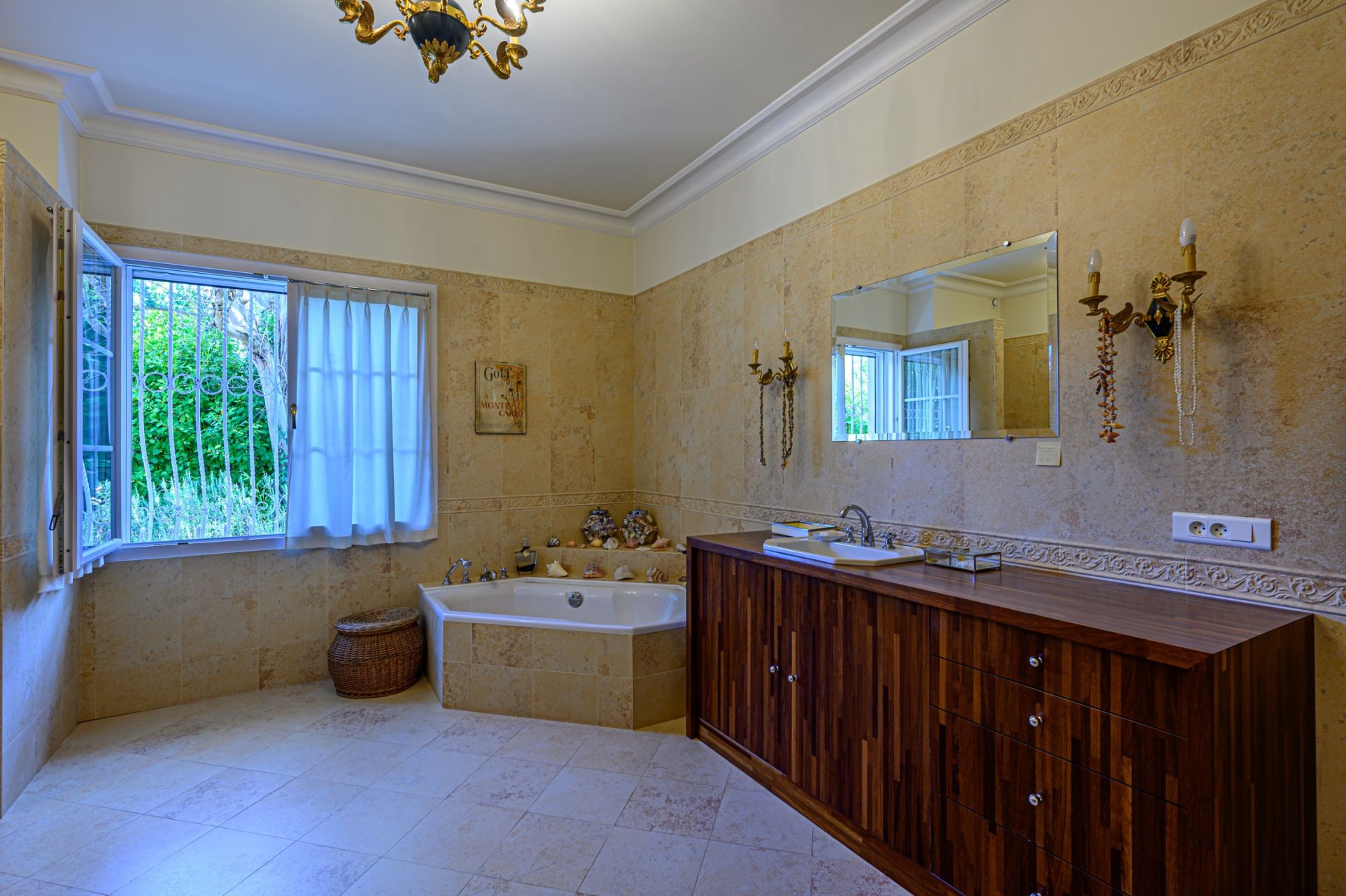 maison 10 Pièces en vente sur LA BAULE ESCOUBLAC (44500)