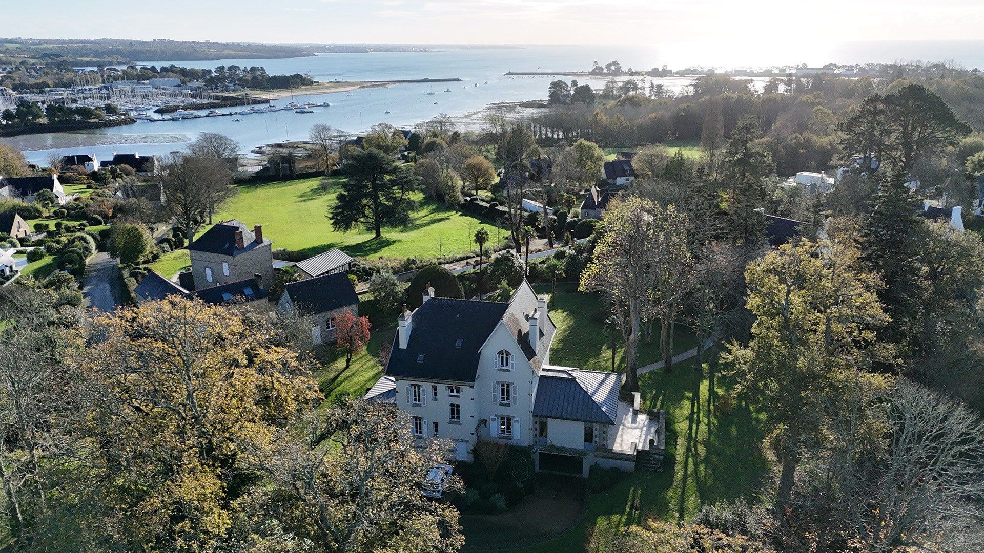 maison 17 Pièces en vente sur LA FORET FOUESNANT (29940)