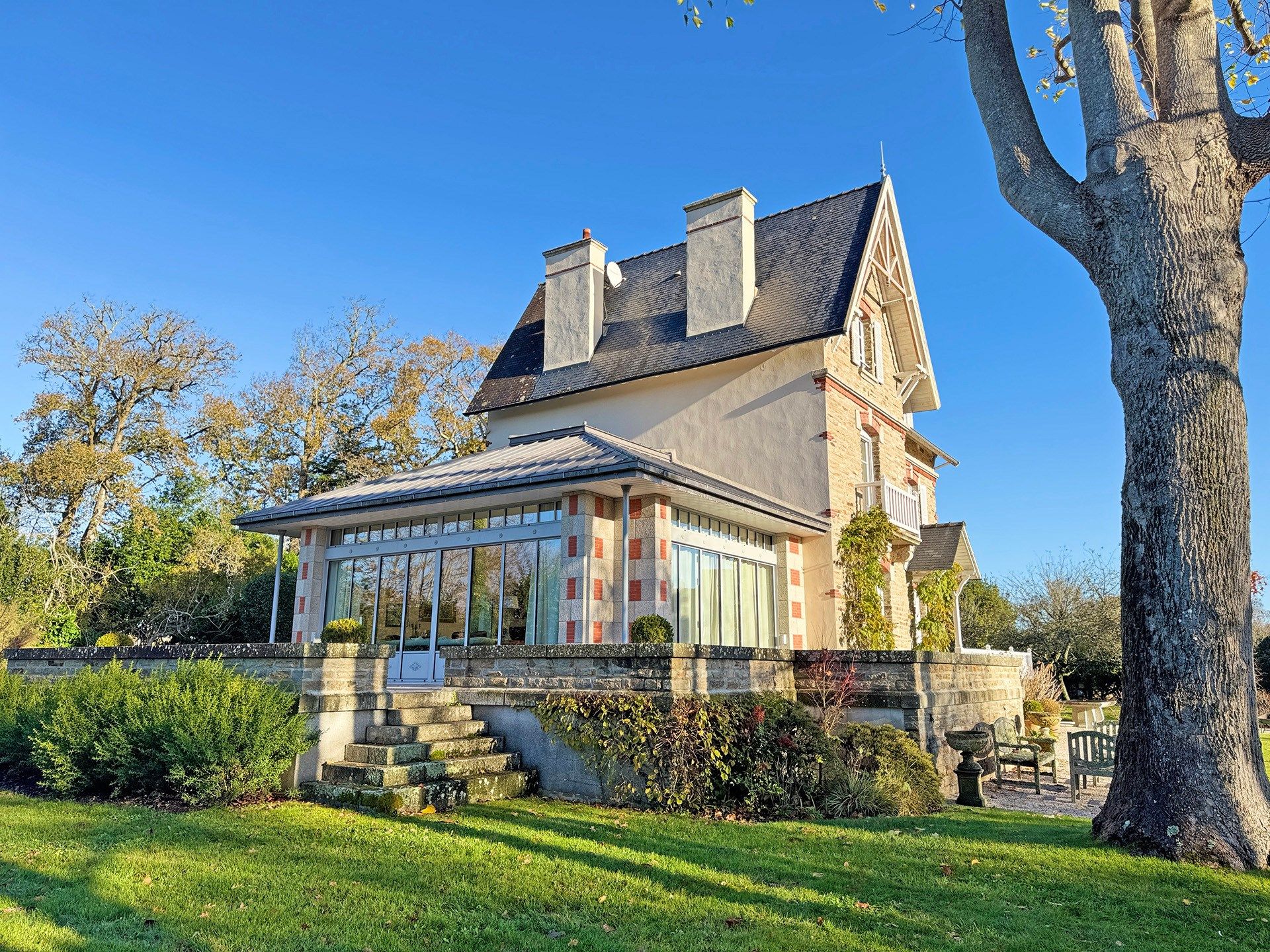 maison 17 Pièces en vente sur LA FORET FOUESNANT (29940)