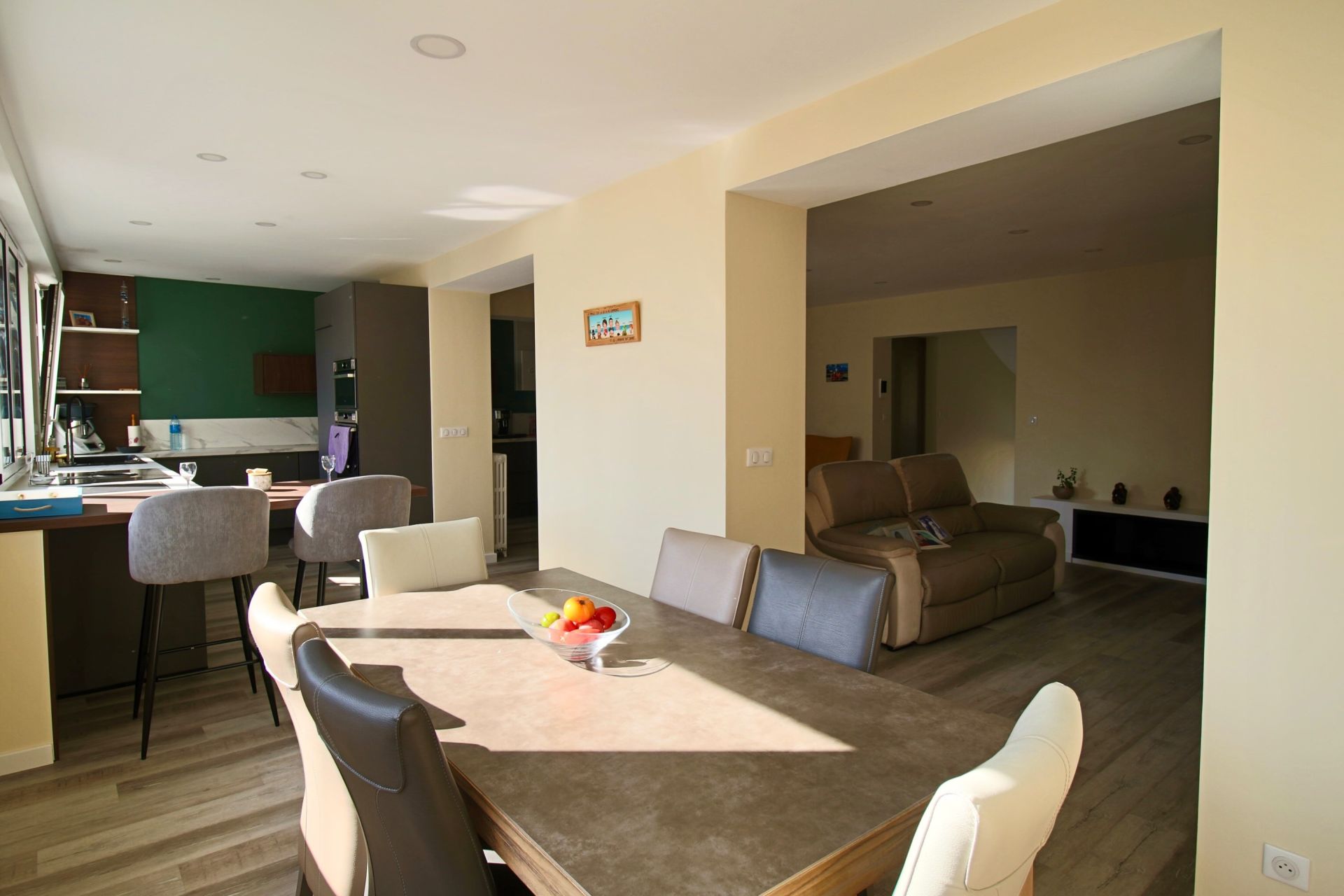 apartment 10 Rooms for sale on PORNICHET (44380)