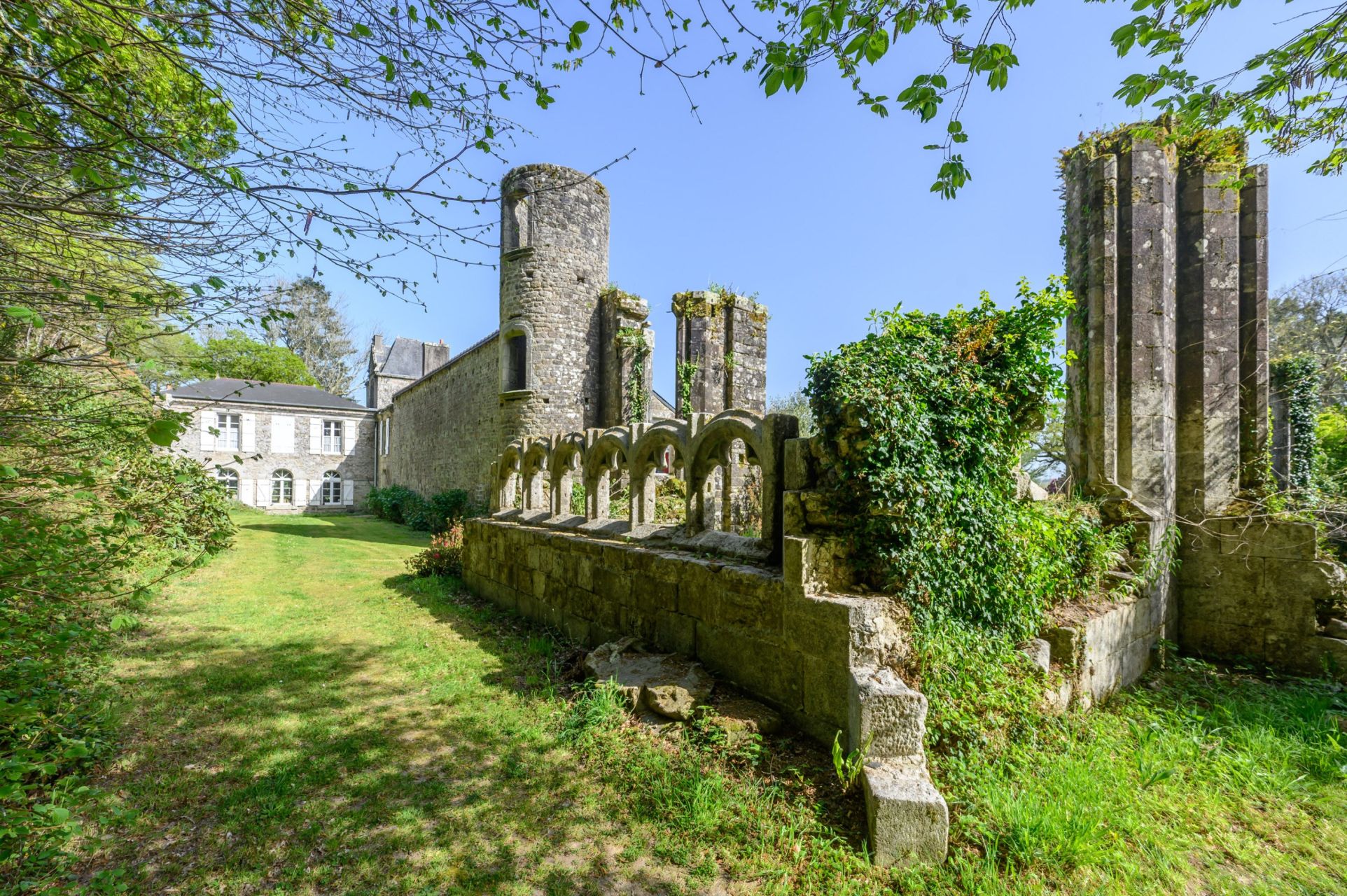 propriété 20 Pièces en vente sur QUIMPER (29000)