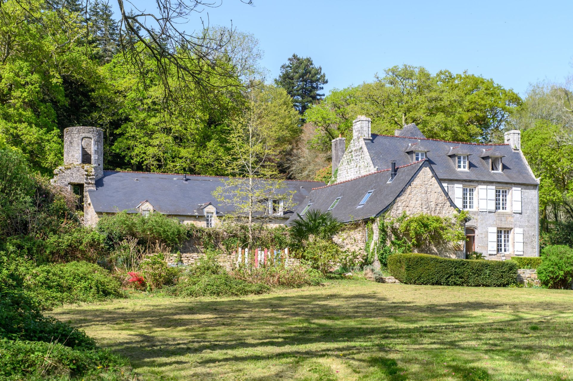 propriété 20 Pièces en vente sur QUIMPER (29000)