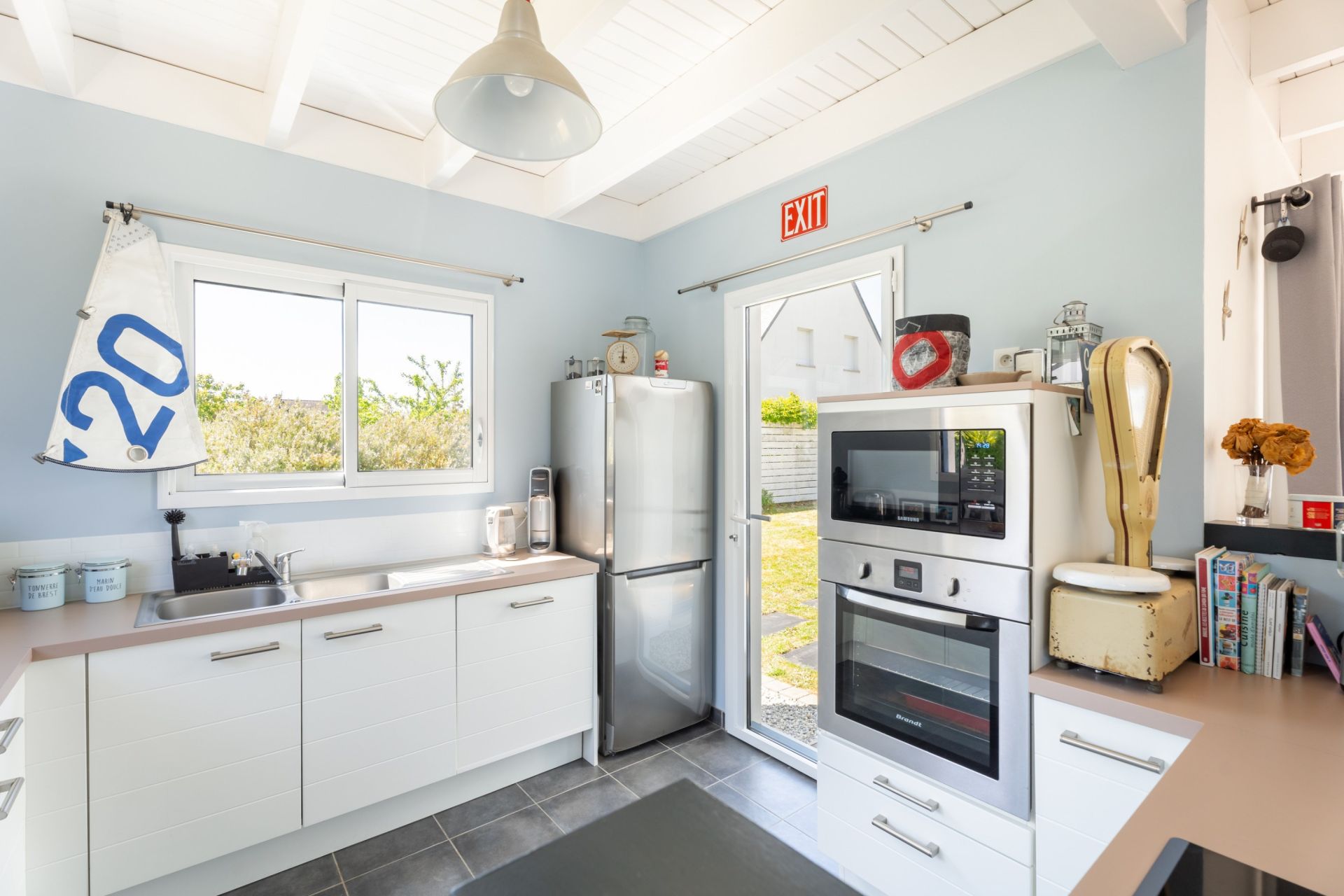 house 6 Rooms for sale on LOCMARIAQUER (56740)