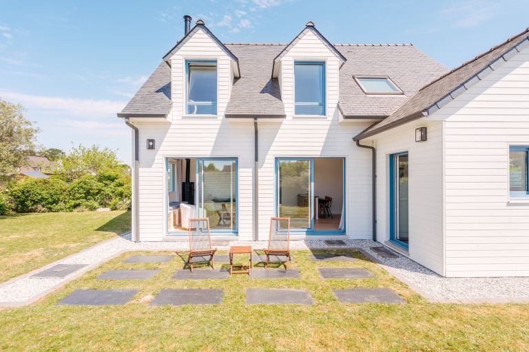 house 6 Rooms for sale on LOCMARIAQUER (56740)