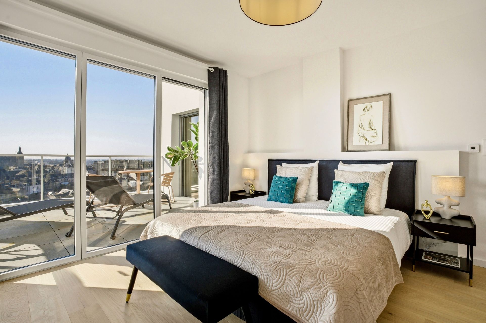 apartment 6 Rooms for sale on VANNES (56000)