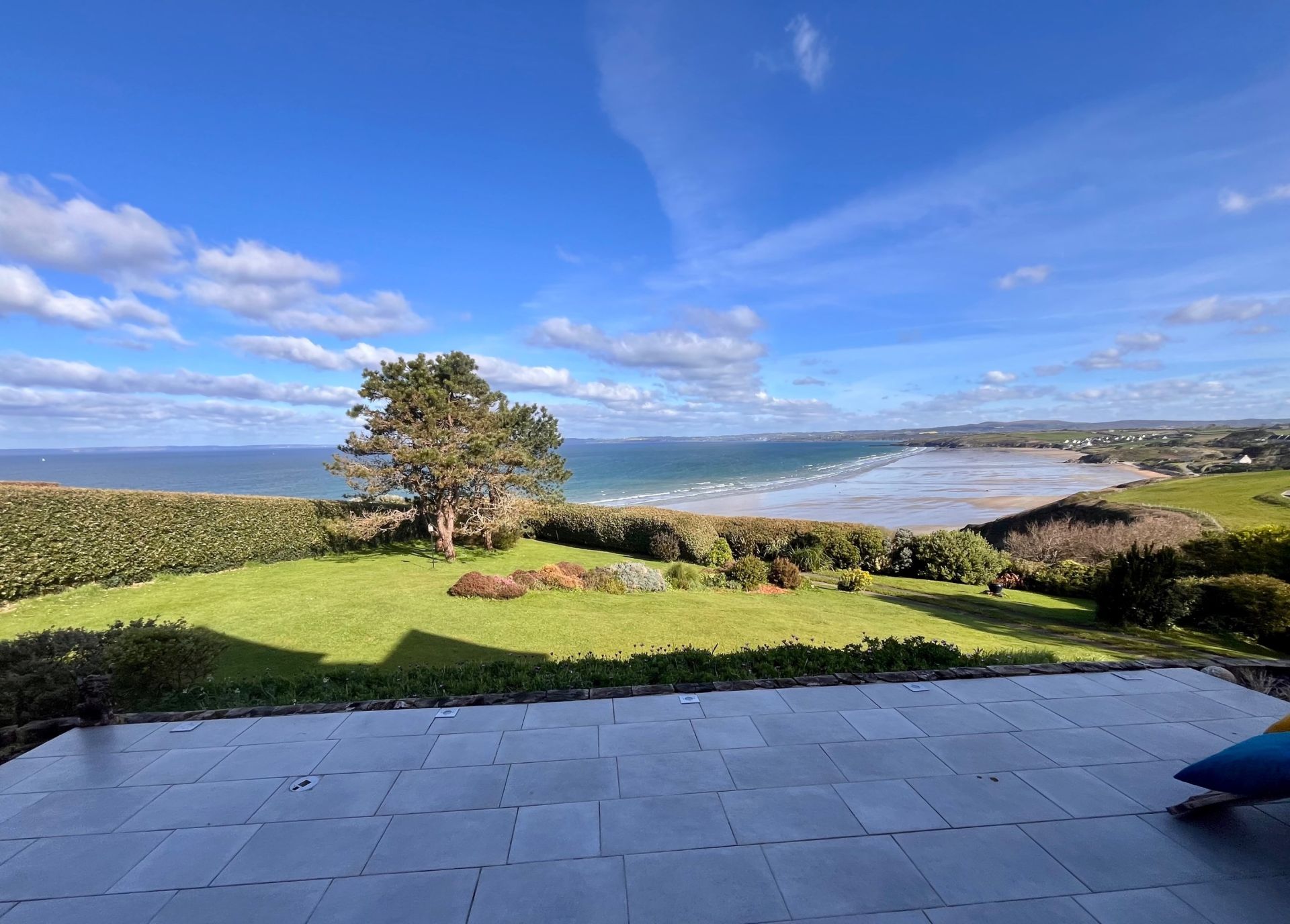 house 7 Rooms for sale on KERLAZ (29100)