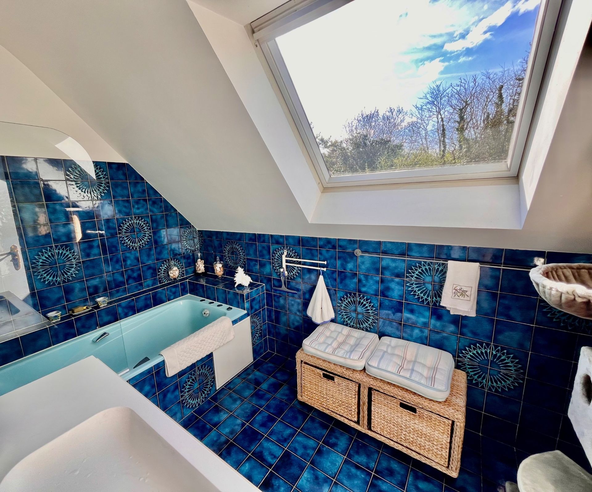 house 7 Rooms for sale on KERLAZ (29100)