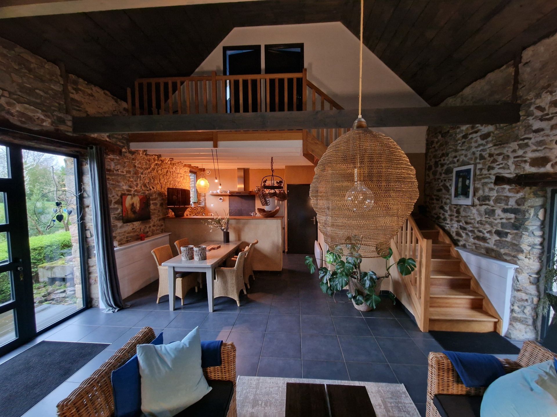 propriété 8 Pièces en vente sur PLOUEC DU TRIEUX (22260)