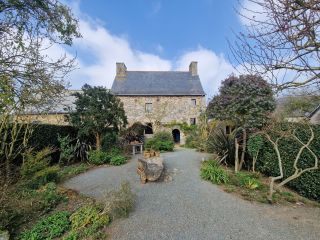propriété 8 Pièces en vente sur PLOUEC DU TRIEUX (22260)