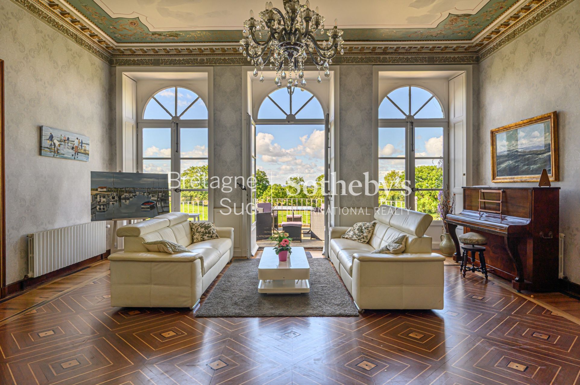 propriété 18 Pièces en vente sur ST VIAUD (44320)