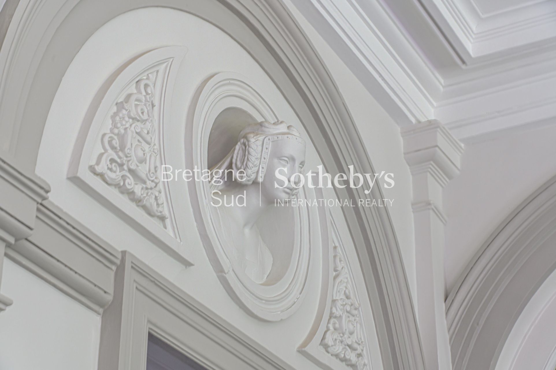 propriété 18 Pièces en vente sur ST VIAUD (44320)