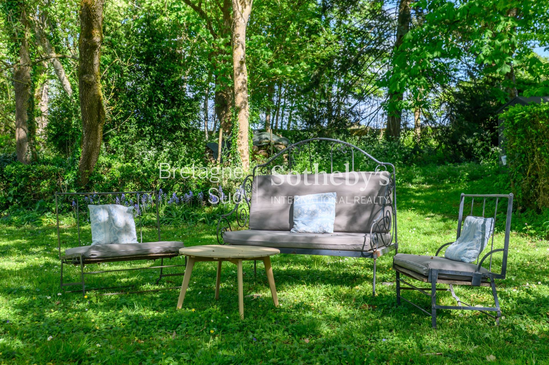 propriété 18 Pièces en vente sur ST VIAUD (44320)