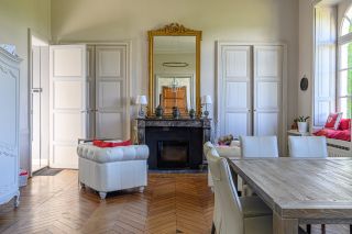 property 18 Rooms for sale on ST VIAUD (44320)