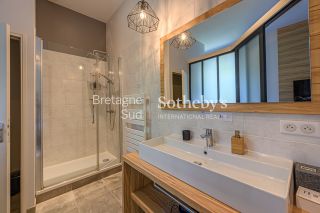 propriété 18 Pièces en vente sur ST VIAUD (44320)