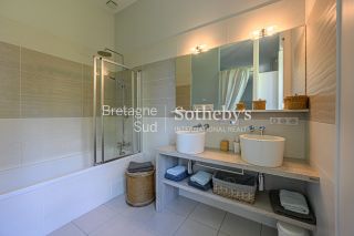 propriété 18 Pièces en vente sur ST VIAUD (44320)