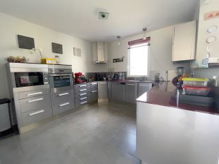 maison 9 Pièces en vente sur PENMARCH (29760)