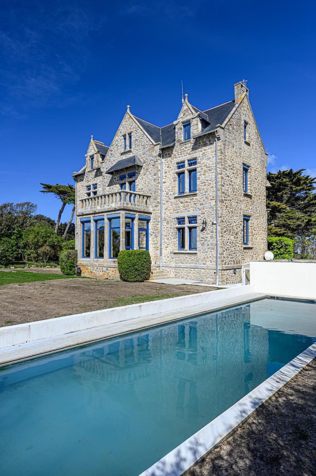 manoir 9 Pièces en vente sur BATZ SUR MER (44740)