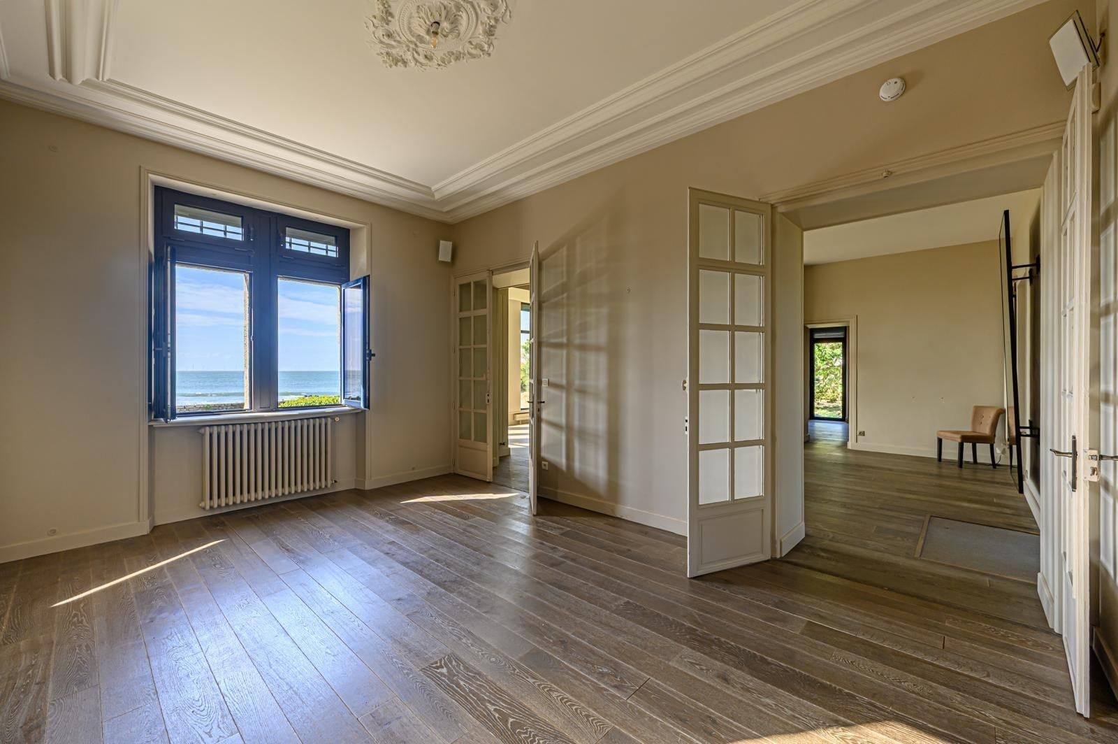 propriété 9 Pièces en vente sur BATZ SUR MER (44740)