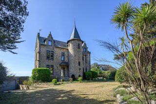 propriété 9 Pièces en vente sur BATZ SUR MER (44740)