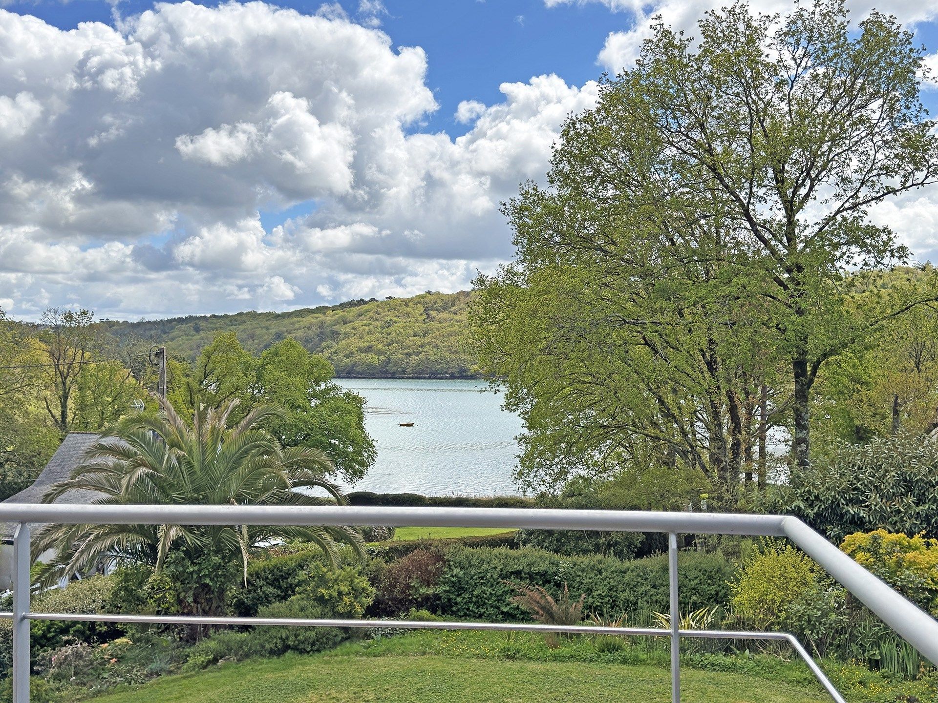 maison 8 Pièces en vente sur LOGONNA DAOULAS (29460)