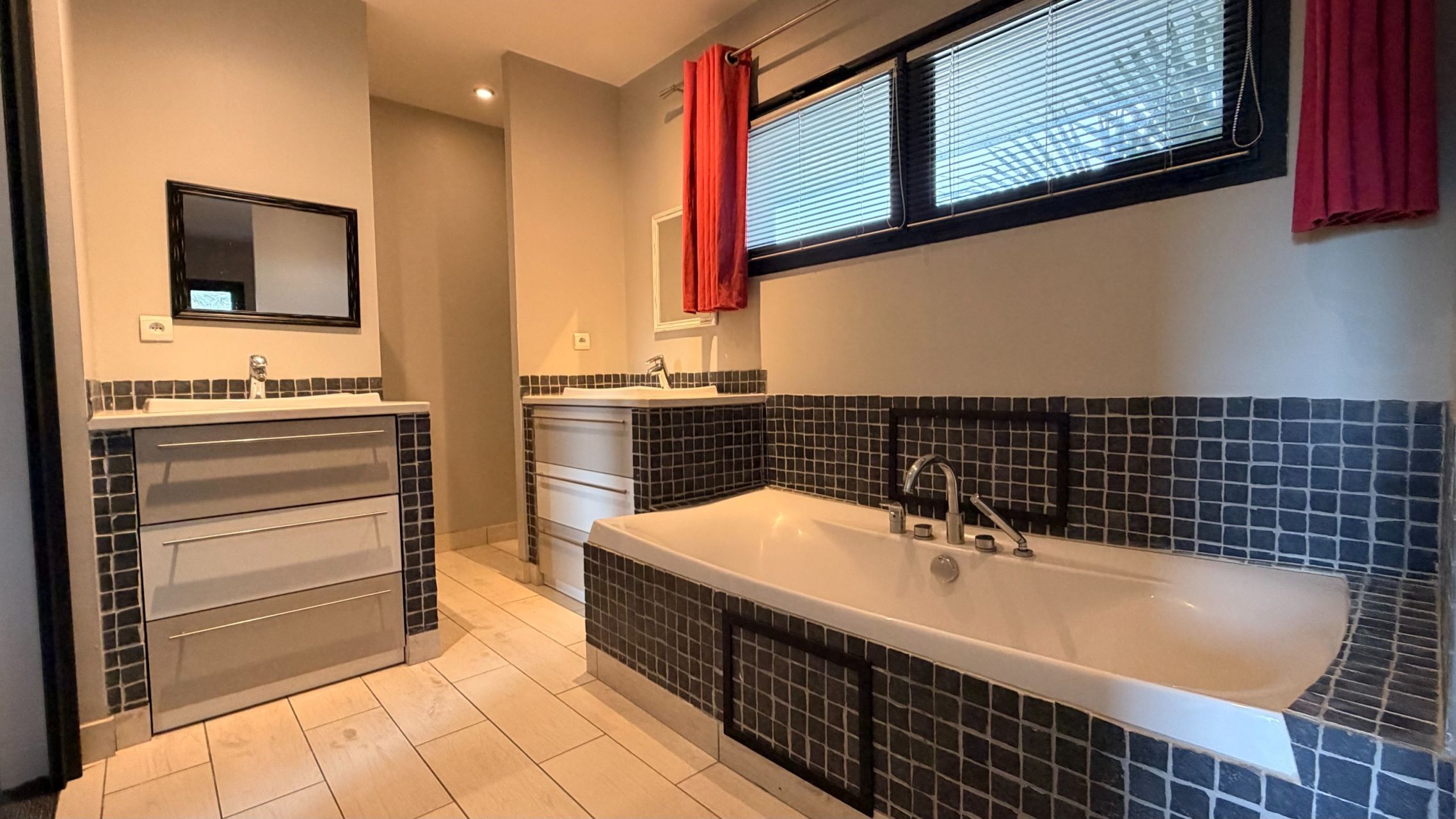 maison 9 Pièces en vente sur GUIDEL (56520)