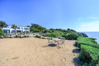 villa 8 Rooms for sale on PORNIC (44210)