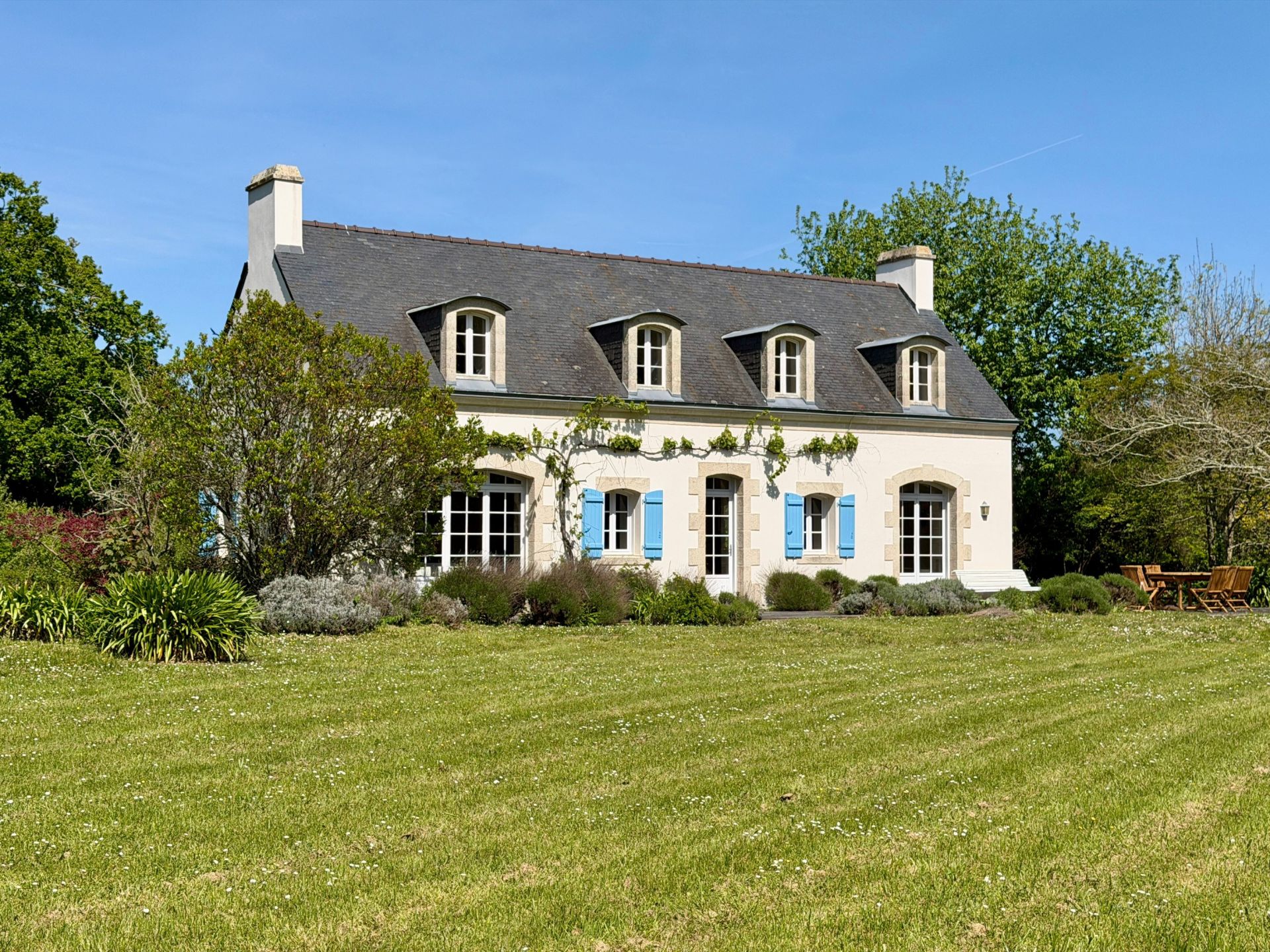 propriété 12 Pièces en vente sur LOCTUDY (29750)